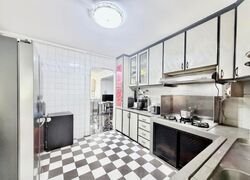 Blk 744 Jurong West Street 73 (Jurong West), HDB 5 Rooms #575945361